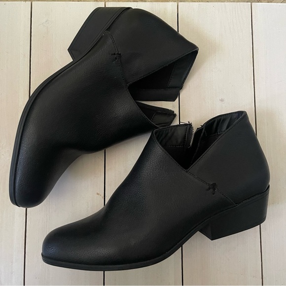 AEROSOLES women’s Ankle Boots size 10 black - Picture 1 of 9